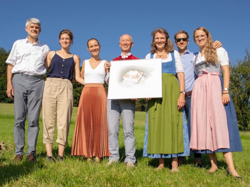 The Schachinger family with architect Herbert Schrattenecker and daughter Sophie